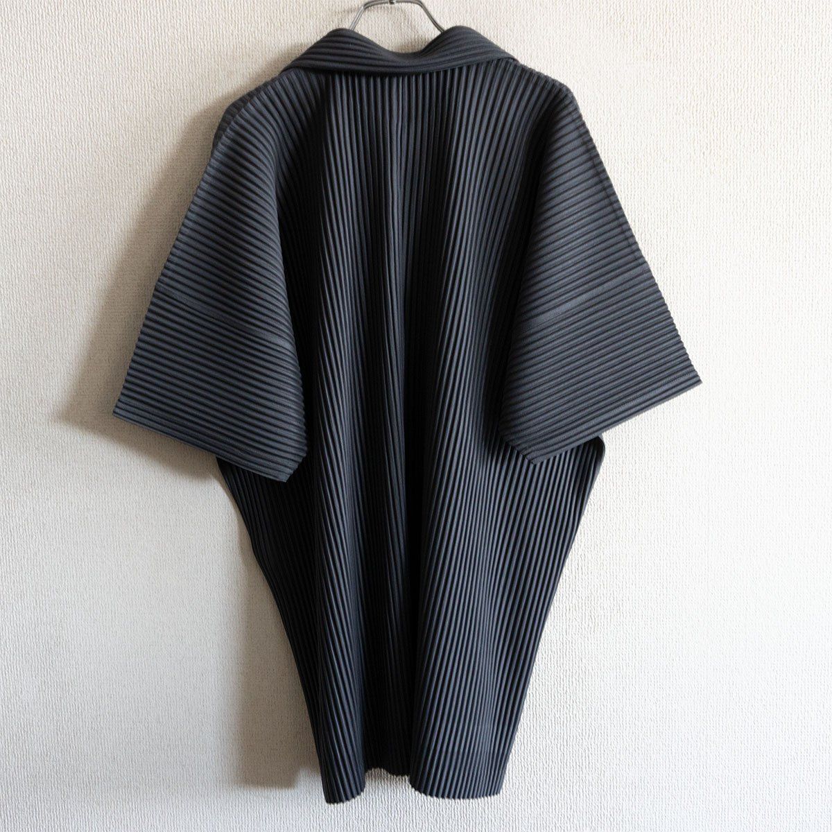 美品】 HOMME PLISSE ISSEY MIYAKE 【半袖 プリーツ シャツ】4 グレー