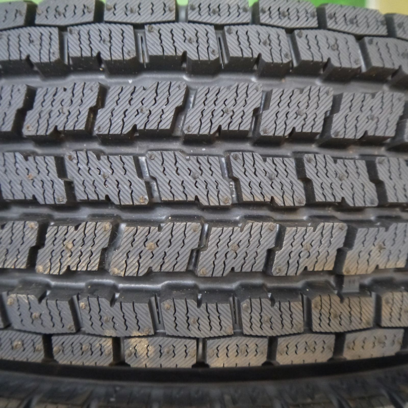 バリ溝！23年！ほぼ10分☆スタッドレス 155/80R14 88/86N ヨコハマ 