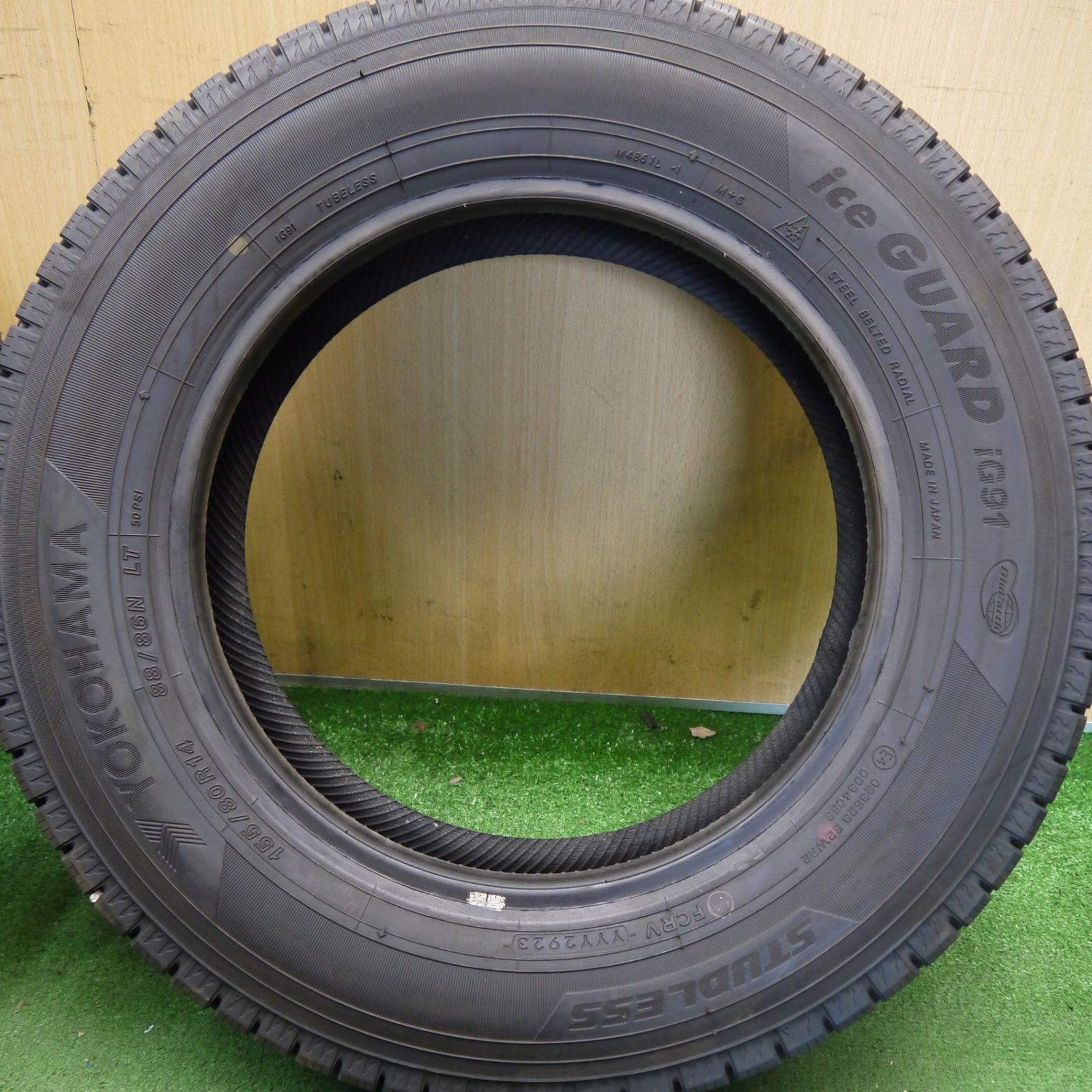 バリ溝！23年！ほぼ10分☆スタッドレス 155/80R14 88/86N ヨコハマ 