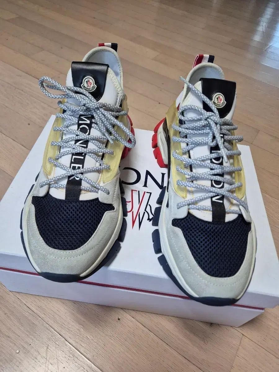 MONCLER(モンクレール) スニーカー 28578