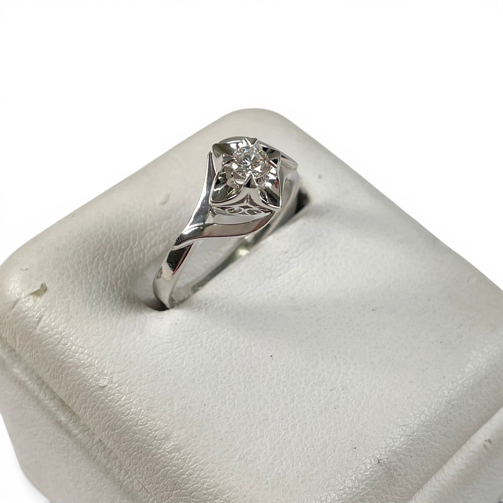 SEIKO JEWELRY セイコージュエリー Pt900 ダイヤリング ダイヤ0.15ct 約11.5号 総重量約3.9g