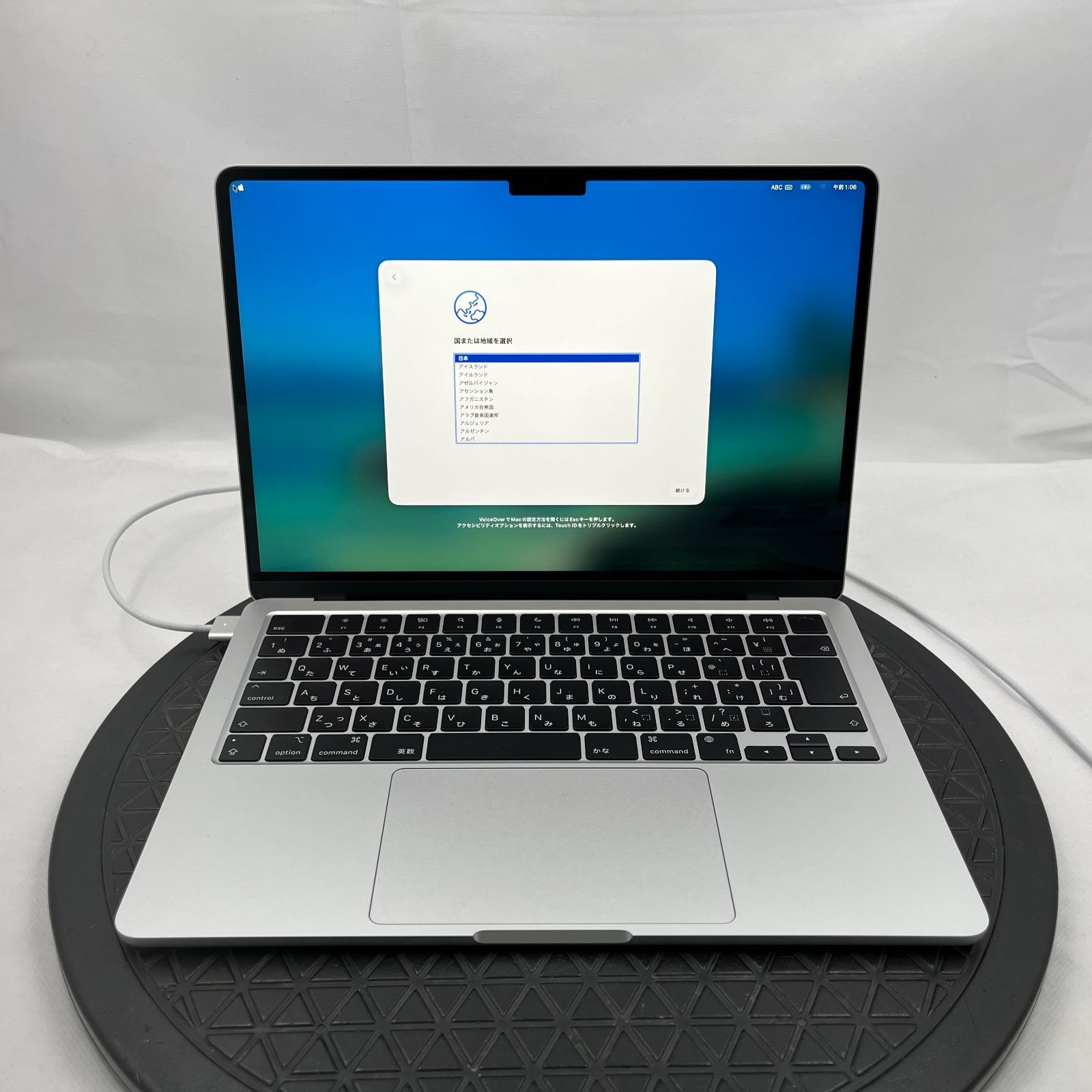MacBook Air M2 13.6