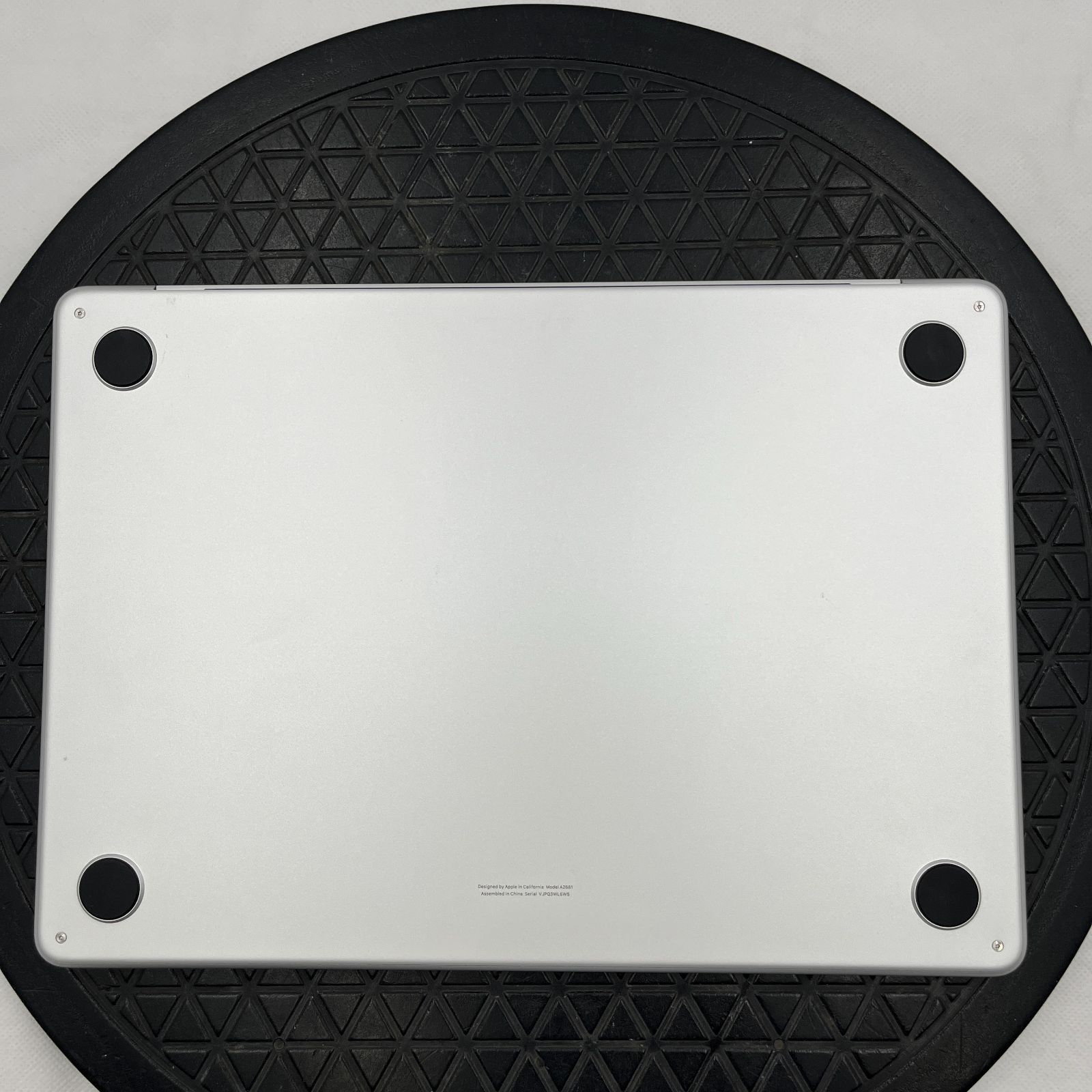 MacBook Air M2 13.6