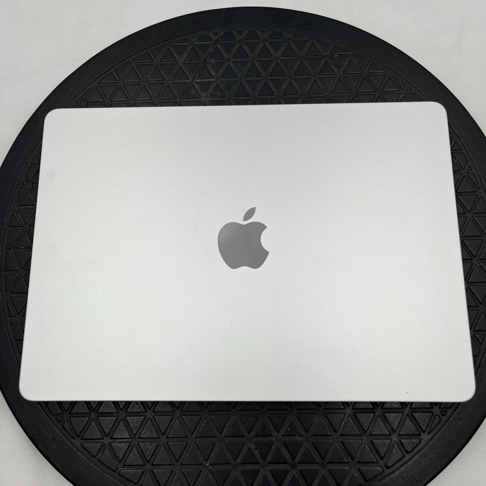 MacBook Air M2 13.6