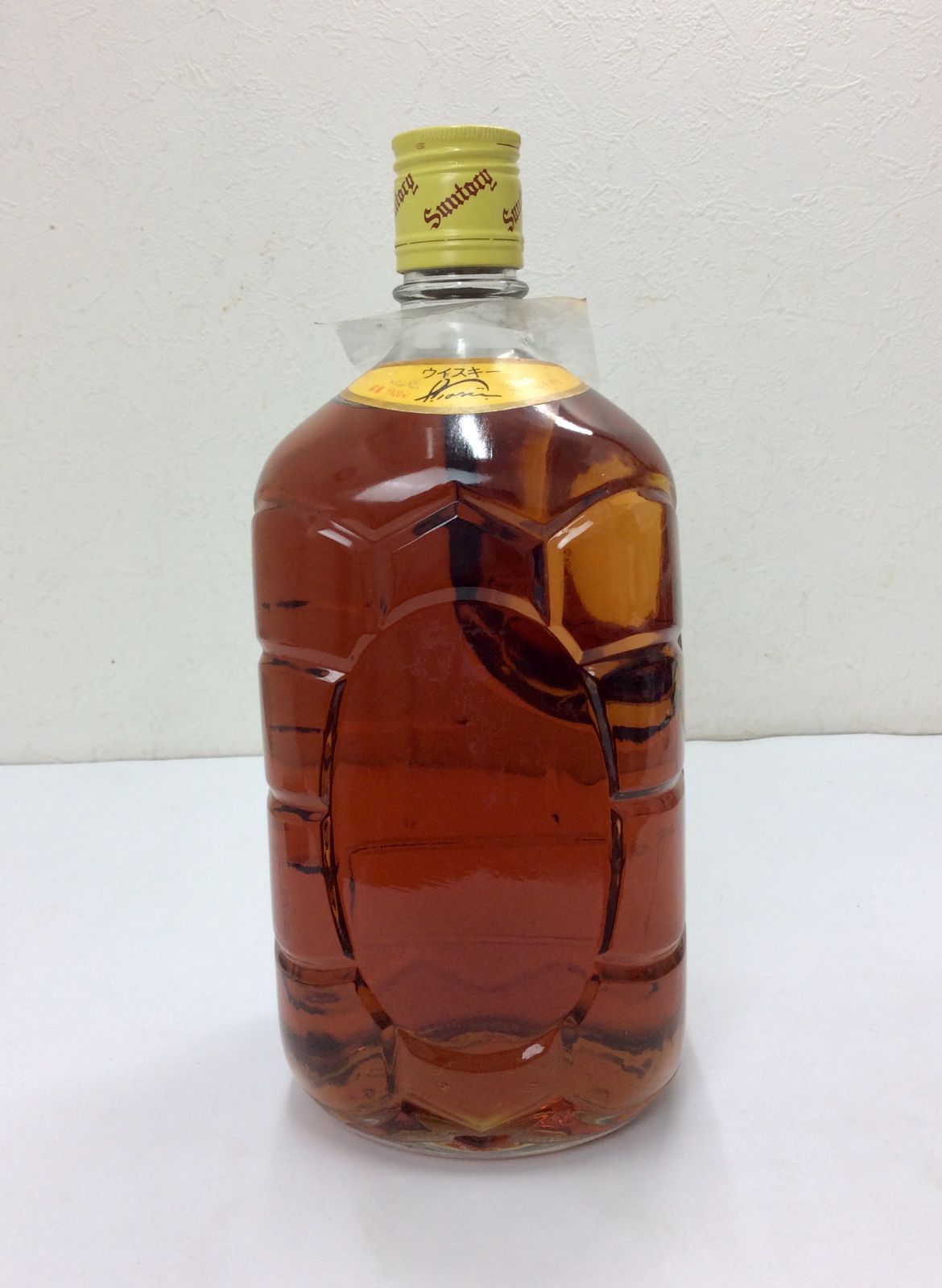 古酒】サントリー角瓶 1920ml 取っ手付旧ボトル - メルカリ