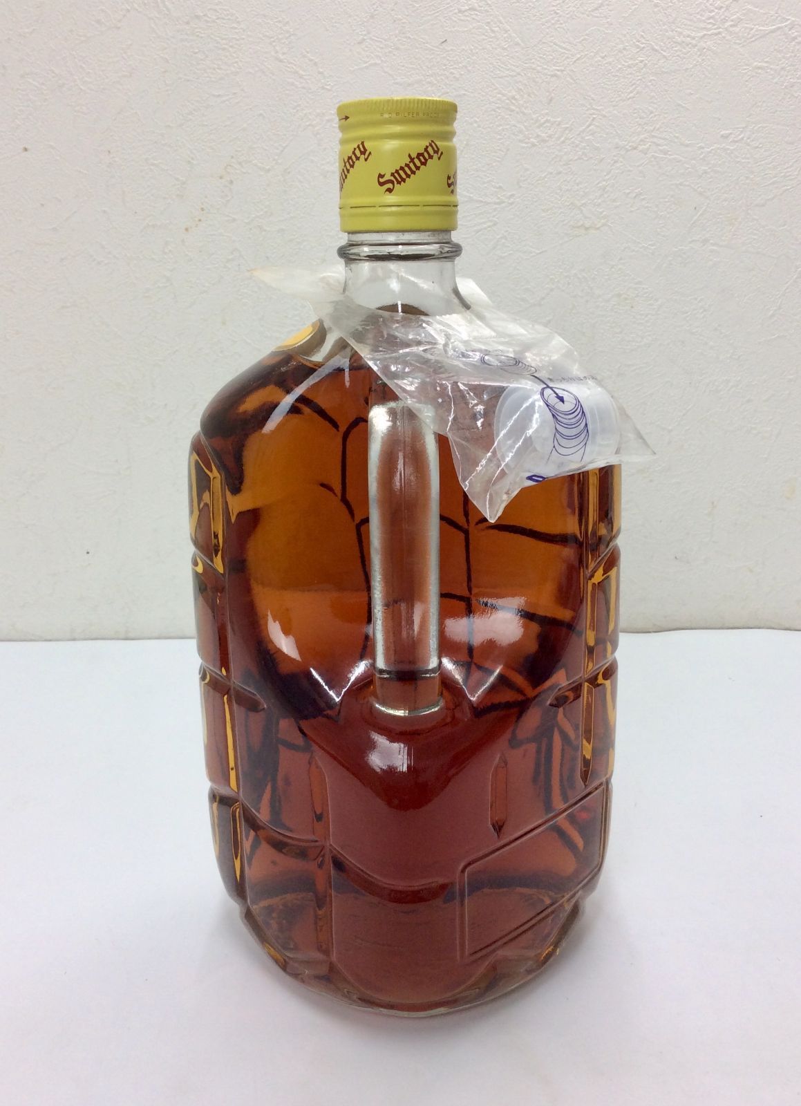 古酒】サントリー角瓶 1920ml 取っ手付旧ボトル - メルカリ