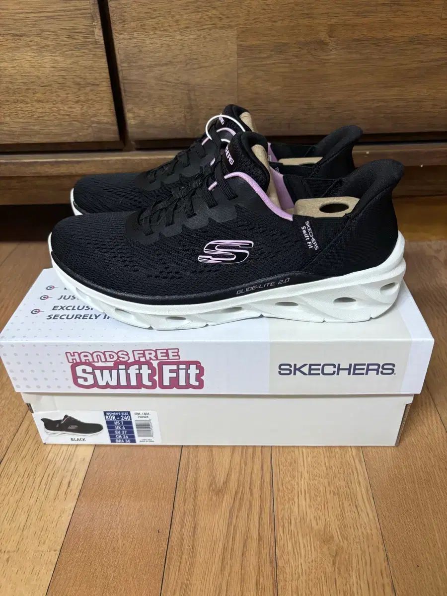 SKECHERS スケッチャーズ スリップオン スイフト フィット ブラック 8,411円