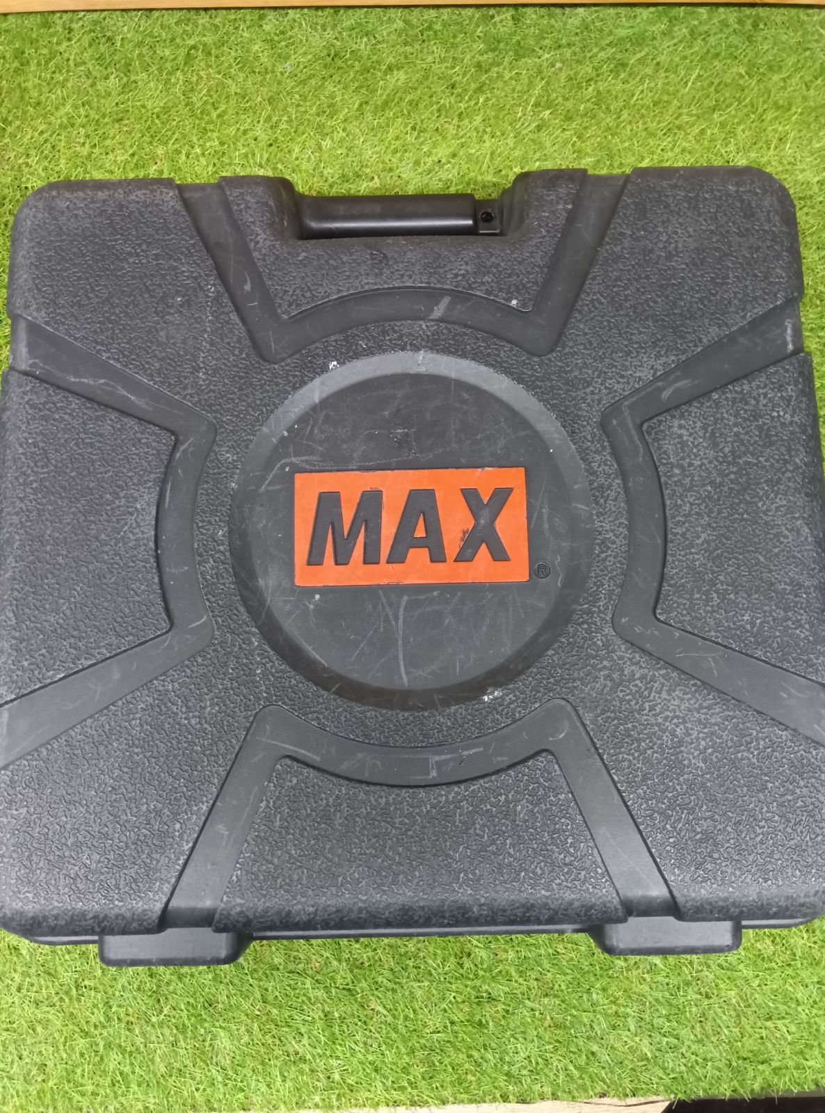 中古品　MAX充電式ピンネイラTJ-35P4