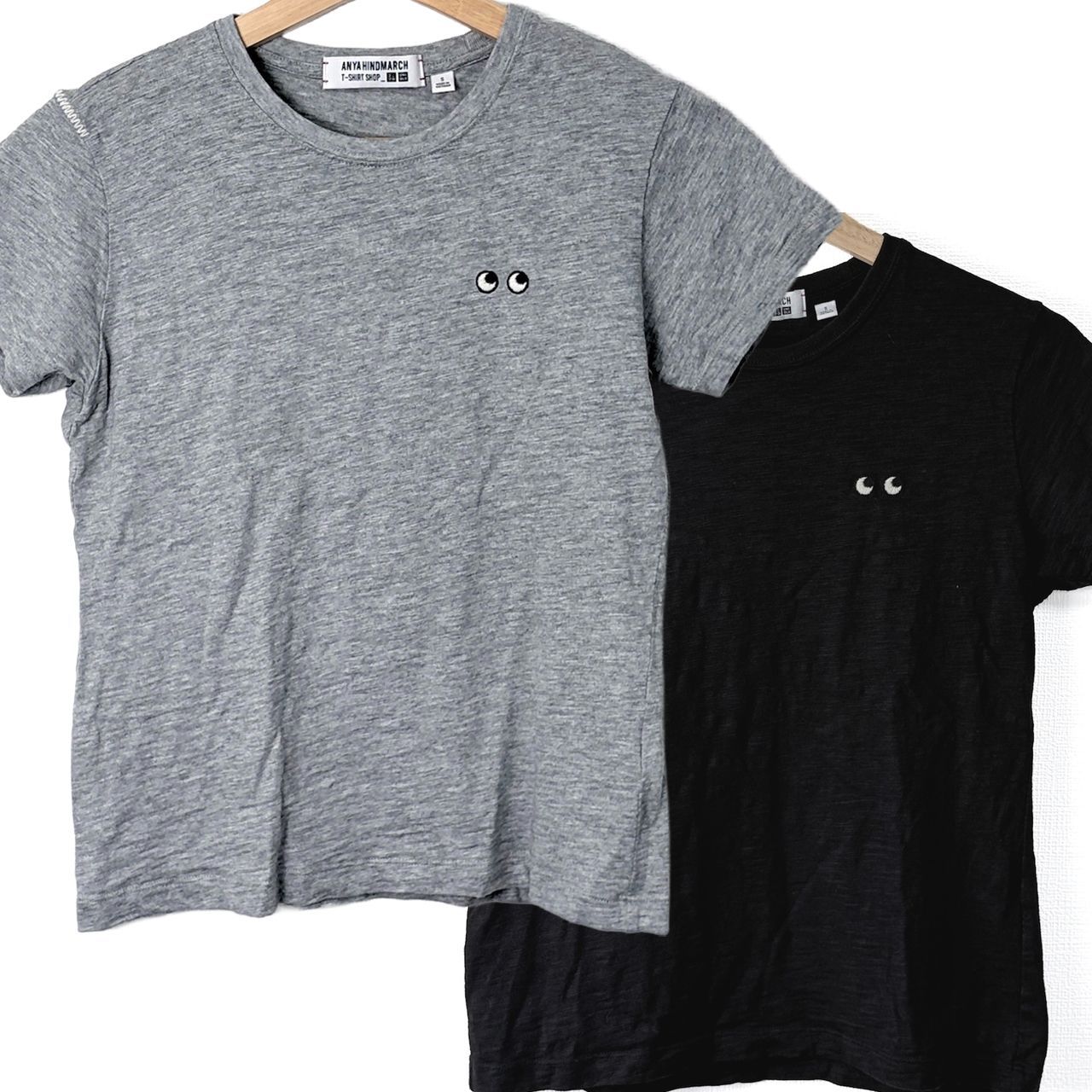 セット販売】UNIQLO × ANYA HINDMARCH コラボTシャツ ブラック＆グレー