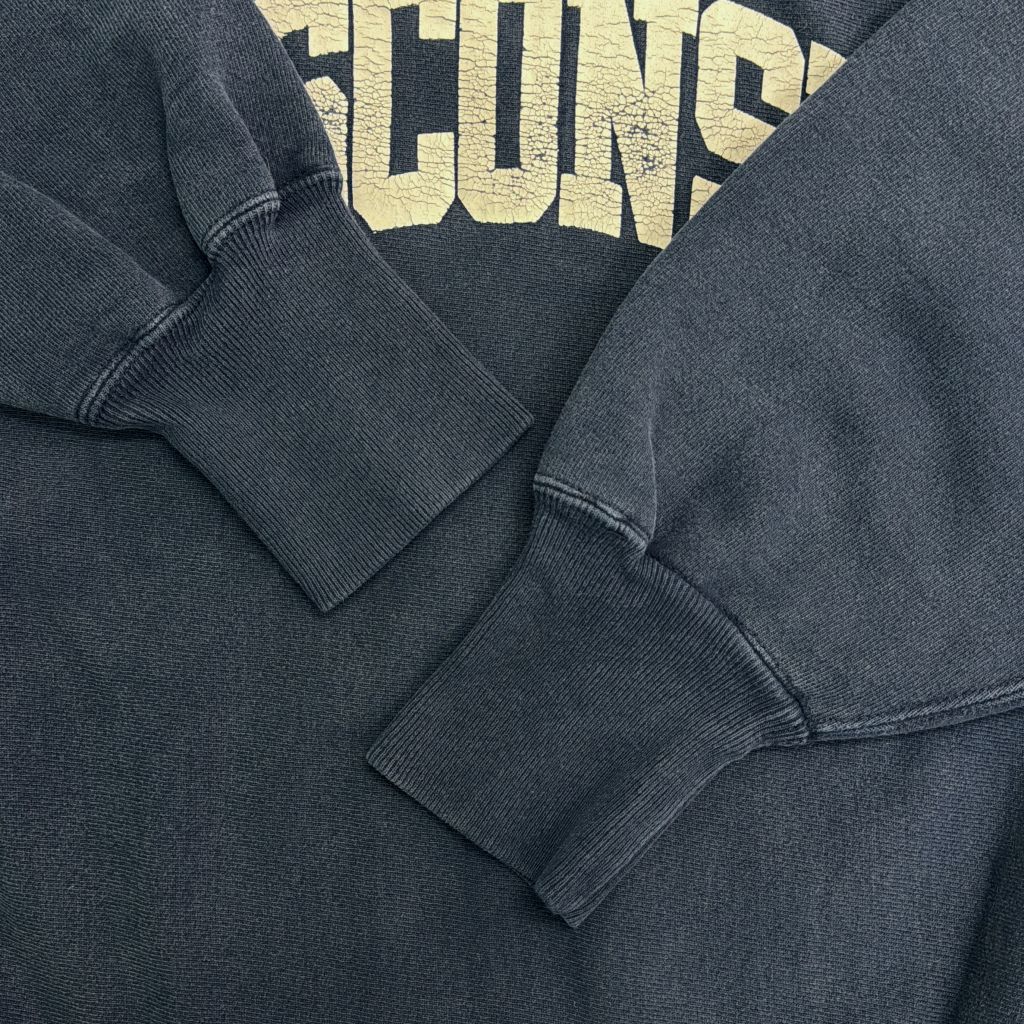 90年代 Champion チャンピオン REVERSE WEAVE リバースウィーブ カレッジスウェット ネイビー(メンズ MEDIUM)中古 古着 Y5531 90年代 Champion チャンピオン REVERSE WEAVE リバースウィーブ カレッジスウェット ネイビー(メンズ MEDIUM)中古 古着 Y5531