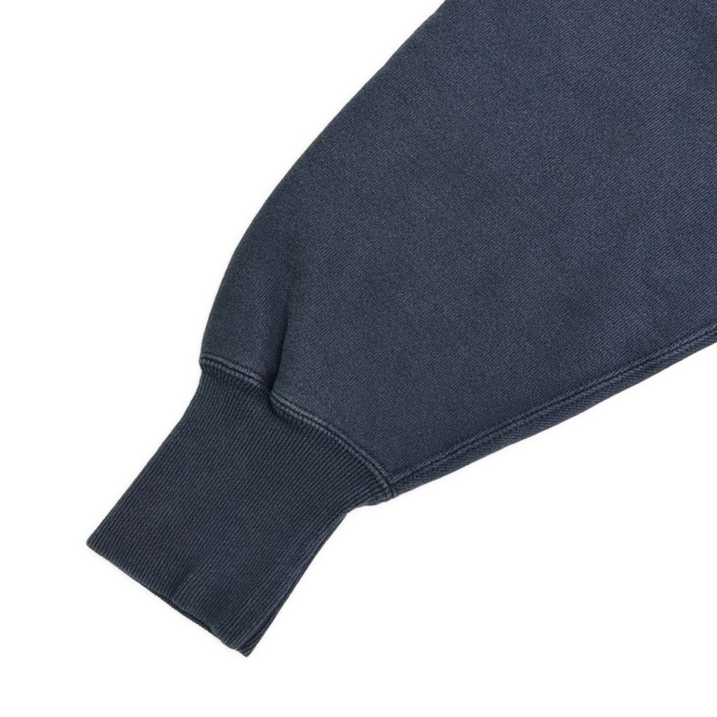 90年代 Champion チャンピオン REVERSE WEAVE リバースウィーブ カレッジスウェット ネイビー(メンズ MEDIUM)中古 古着 Y5531 90年代 Champion チャンピオン REVERSE WEAVE リバースウィーブ カレッジスウェット ネイビー(メンズ MEDIUM)中古 古着 Y5531