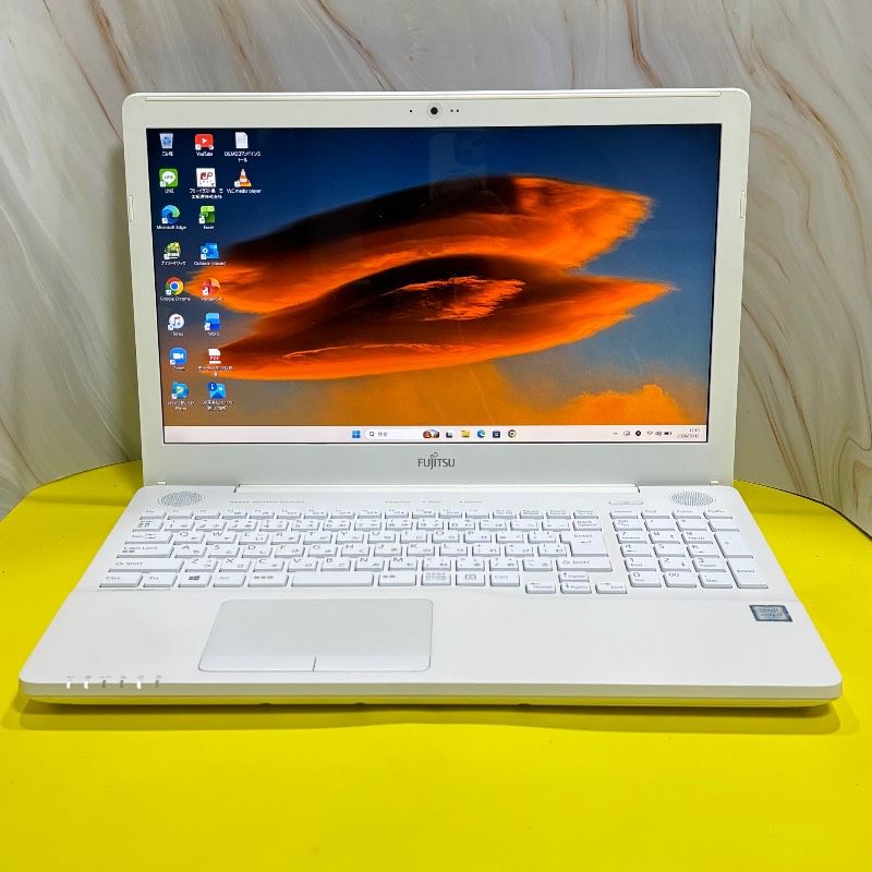 7世代Core i7☆動作確認済 LIFEBOOK ノートパソコン SSD240GB Win11