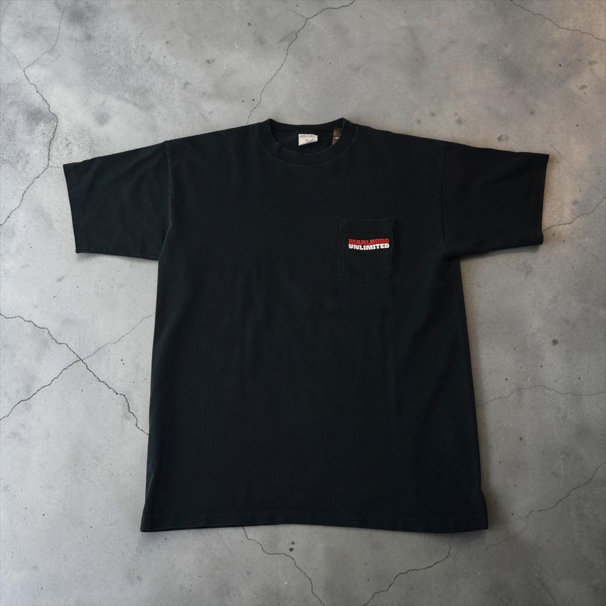 USA製 90s MARLBORO UNLIMITED S/S Pocket TEE マルボロ アンリミテッド 半袖ポケットTシャツ XL 黒 BLACK タバコ 古着