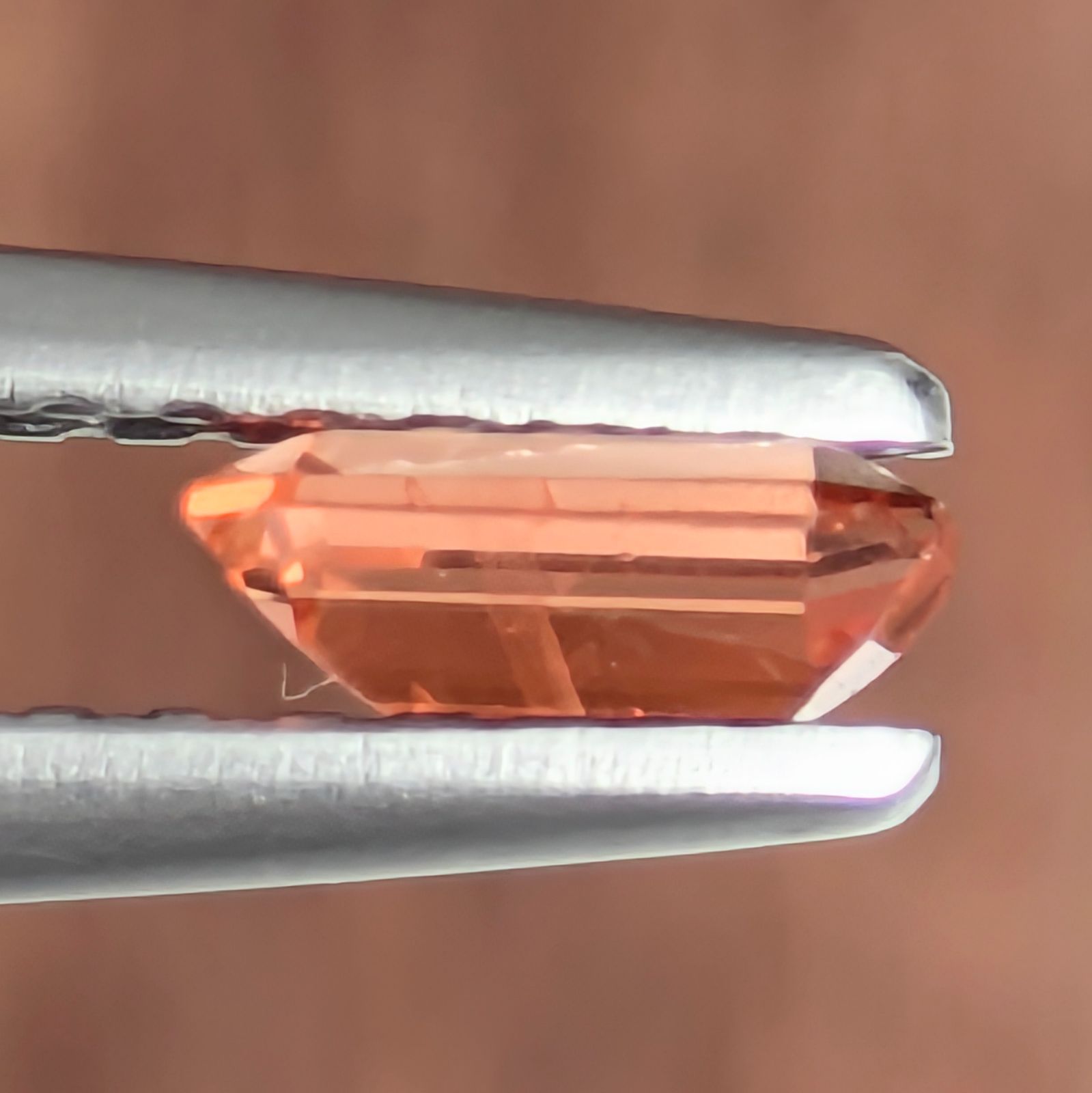トリプライト ルース アフガニスタン産 【0.389ct】 PRO209077