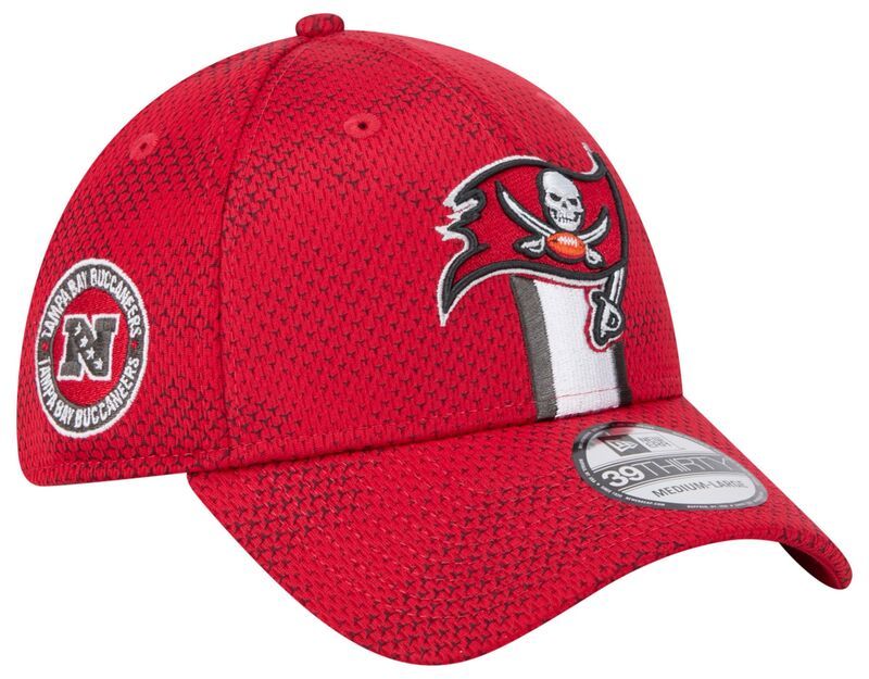 ニューエラ レディース アクセサリー 帽子 New Era Mens Tampa Bay Buccaneersideline 39Thirty Stretch Fit Hat NoColor 8,865円