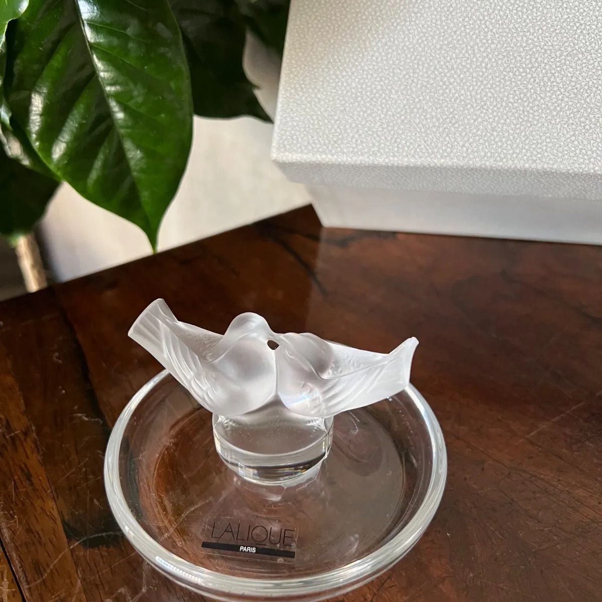 LALIQUE ラリック ドゥ コロンブ 鳥 リングトレイ フロストガラス ラリック （LALIQUE）「ドゥ・コロンブ」小鳥 ジュエリートレイ