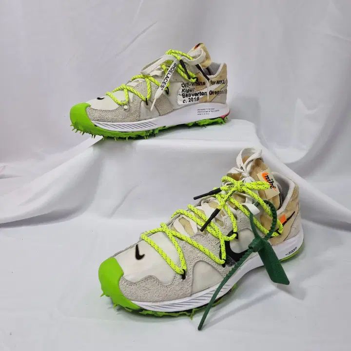 ドゥハヴィンテージ 275 NIKE オフホワイト ズーム テラ カイガー スニーカー