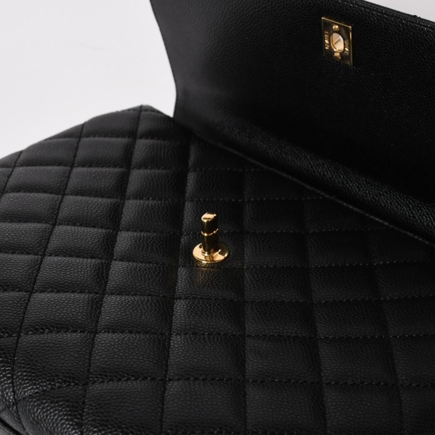 極美品 CHANEL シャネル マトラッセ キルティング ココマーク CC
