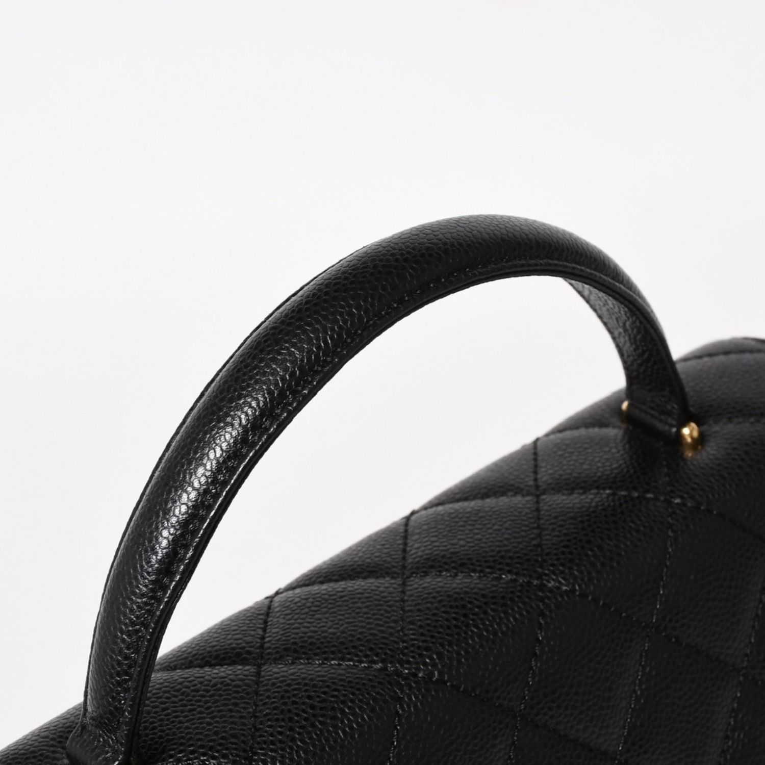 CHANEL シャネル【極美品】マトラッセ CCターンロック キルティングレザー 極美品 CHANEL シャネル マトラッセ キルティング ココマーク CC