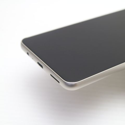 新品同様 SIMフリー arrows We2 Plus シャンパンシルバー スマホ FCNT