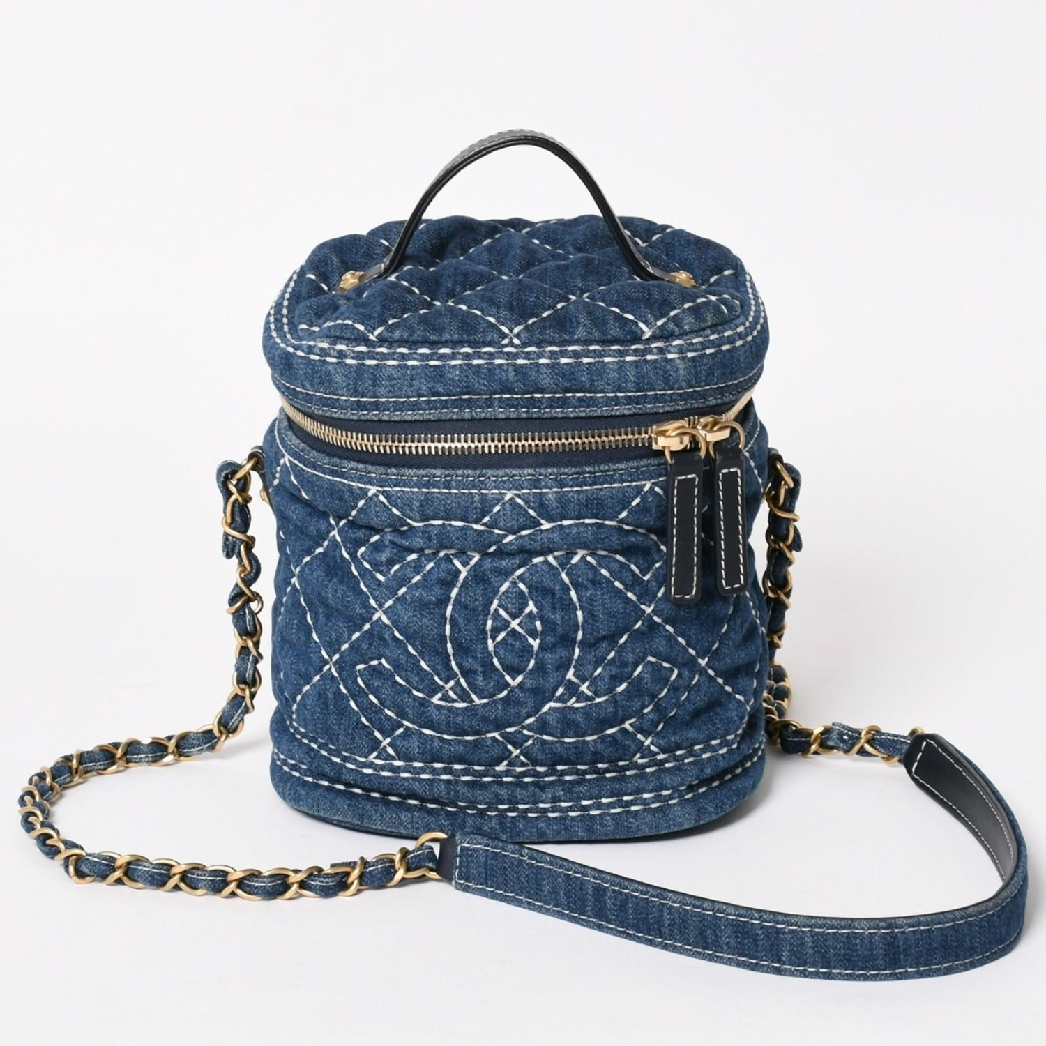 極美品 CHANEL シャネル バニティ チェーンショルダーバッグ AS1336 28
