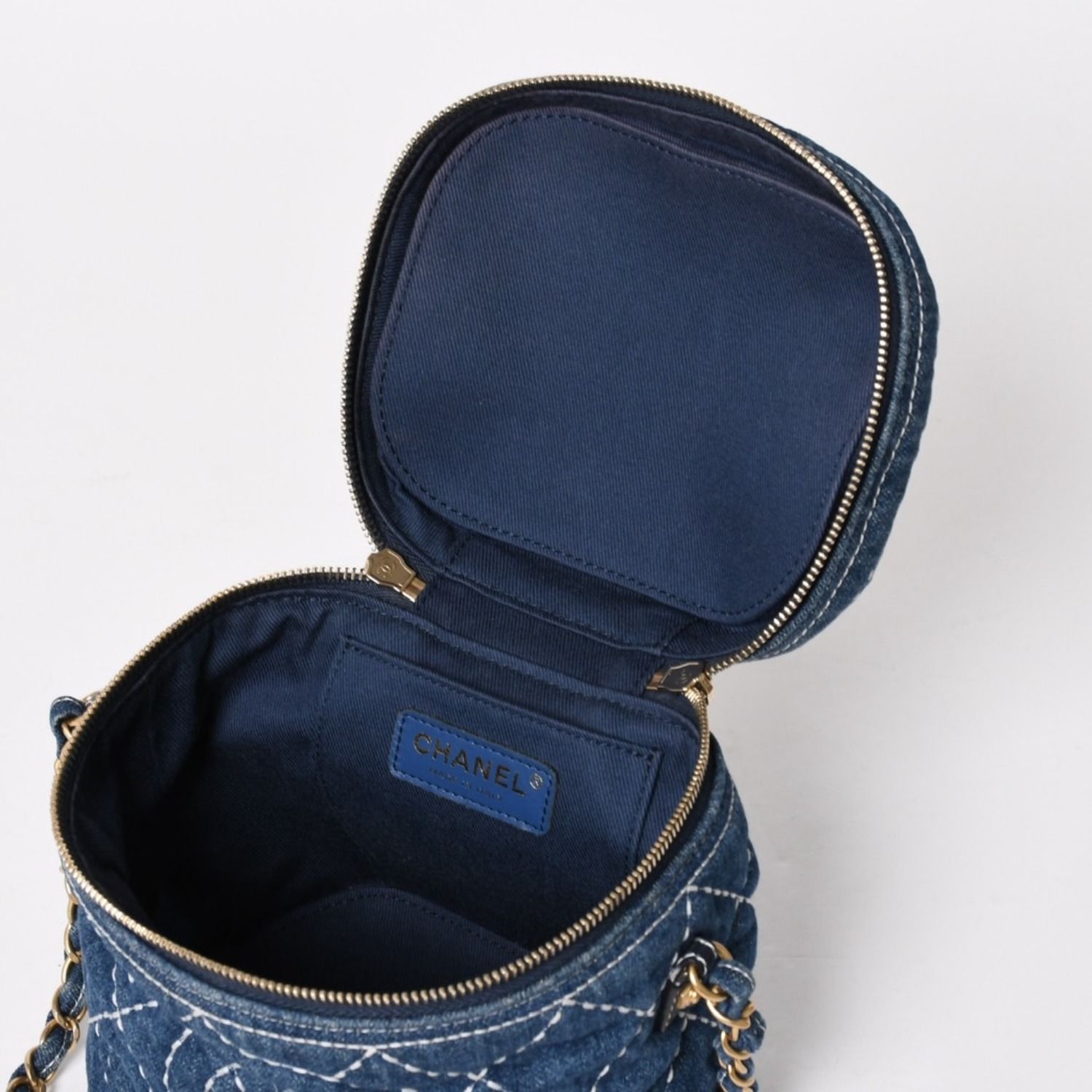 極美品 CHANEL シャネル バニティ チェーンショルダーバッグ AS1336 28 