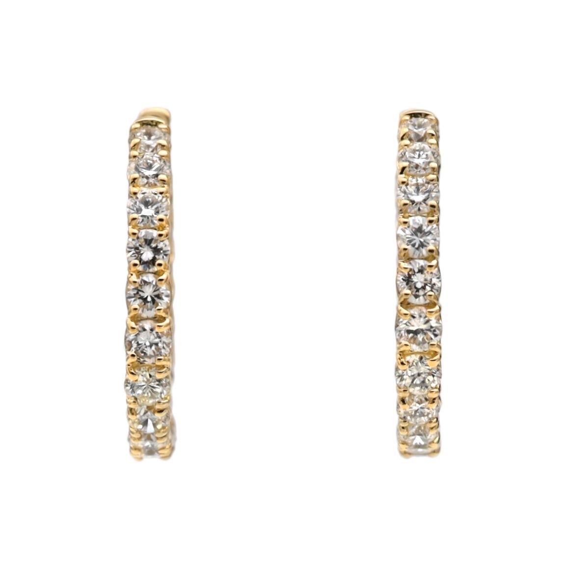 【1.04ct】24石のダイヤモンドを並べた上品なフープピアス　K18YG