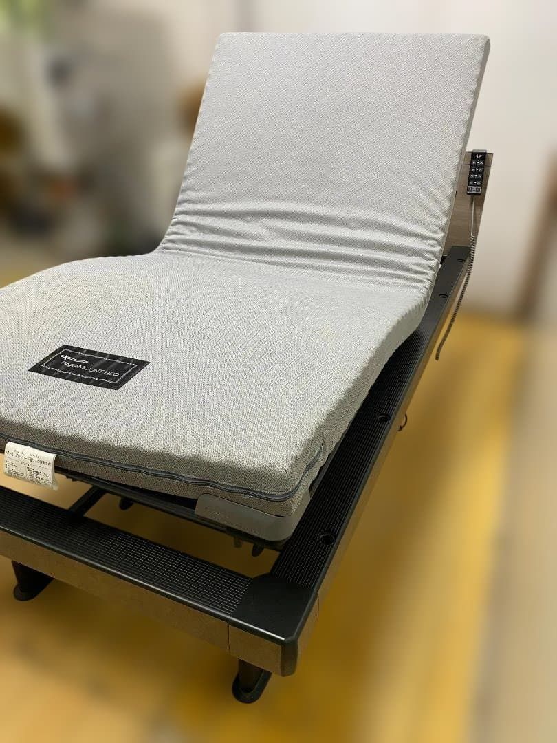 PARAMOUNT BED パラマウントベッド 楽匠 RQ1031SJB 3モーター 電動介護 