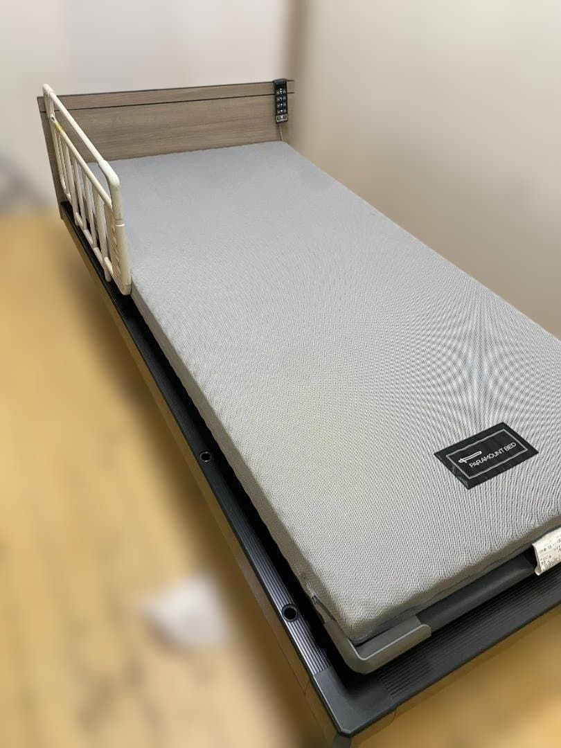 PARAMOUNT BED パラマウントベッド 楽匠 RQ1031SJB 3モーター 電動介護 