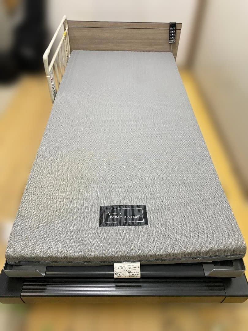 PARAMOUNT BED パラマウントベッド 楽匠 RQ1031SJB 3モーター 電動介護 