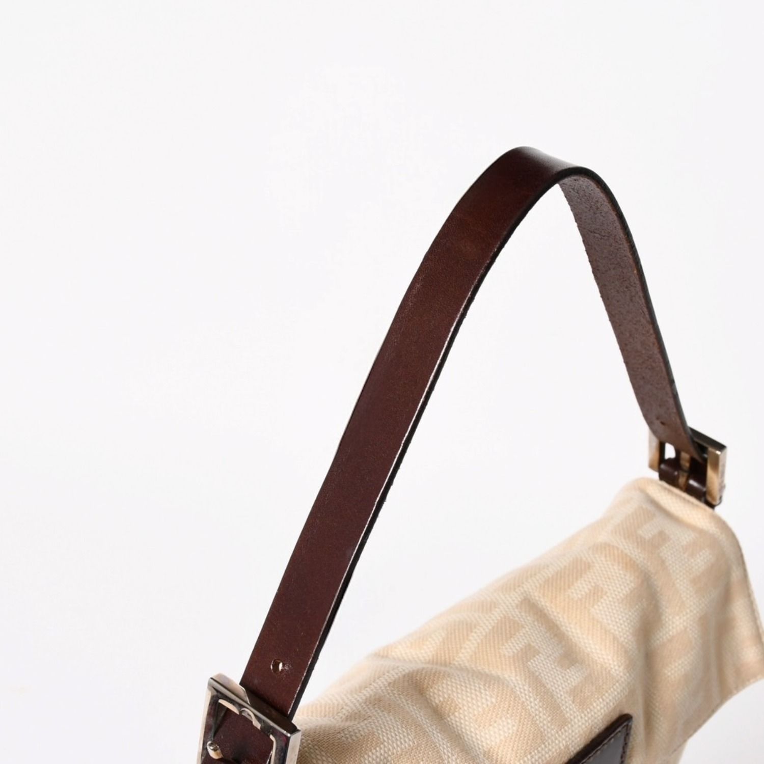 FENDI フェンディ ズッカ マンマバケット ベージュ ショルダーバッグ