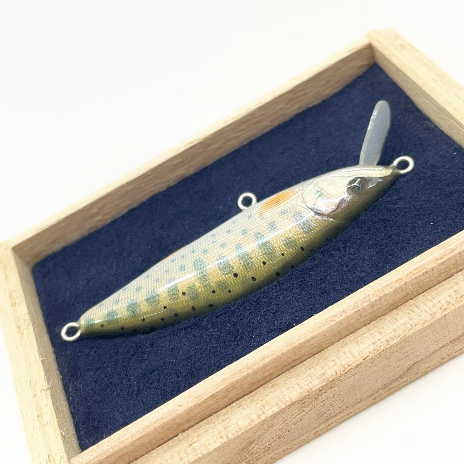 ハンドメイドミノー　吉田光　HY-50S II 尾張小牧店】 中古 ルアー 魚類模型作家 吉田光 HY-50S II 山女魚 【87