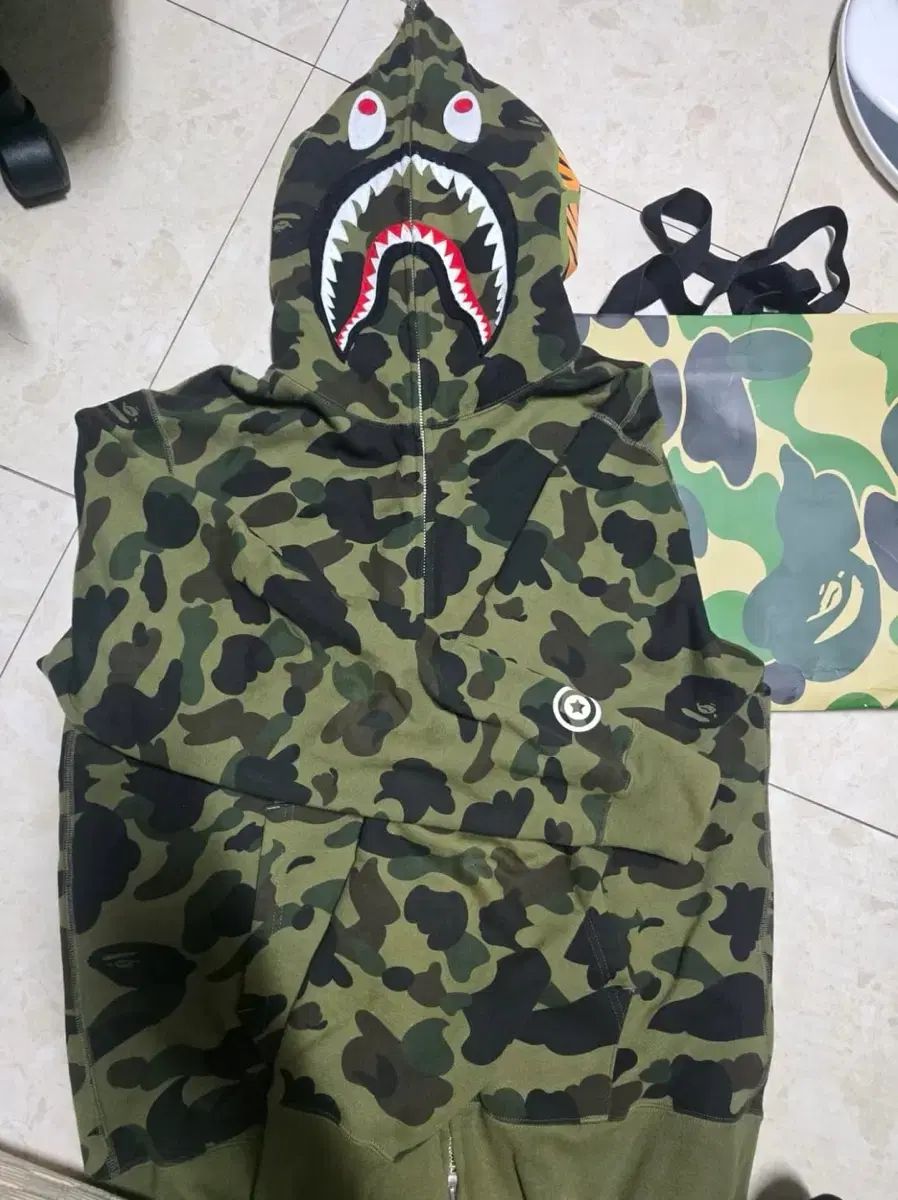 A BATHING APE シャーク カモフラ チュール ジップアップ 迷彩柄