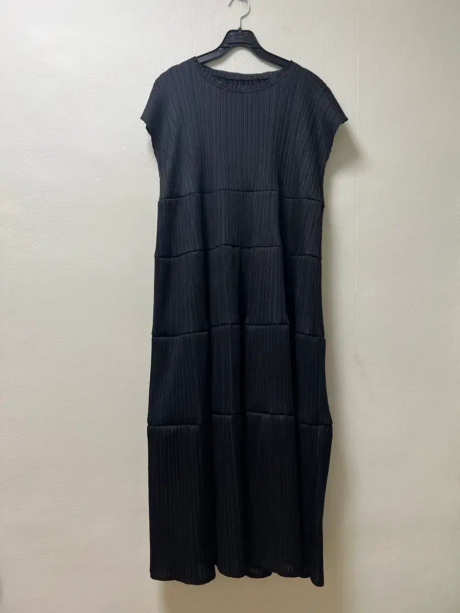 PLEATS PLEASE s25 プリーツ ロング ONE PIECE Free!