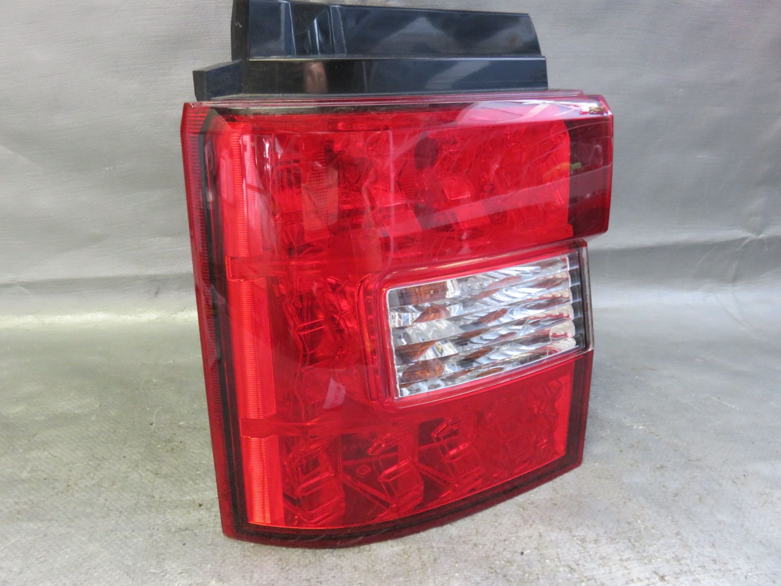 ☆SB1188/点灯OK 三菱 デリカ D:5 CV5W 純正 テールライト
