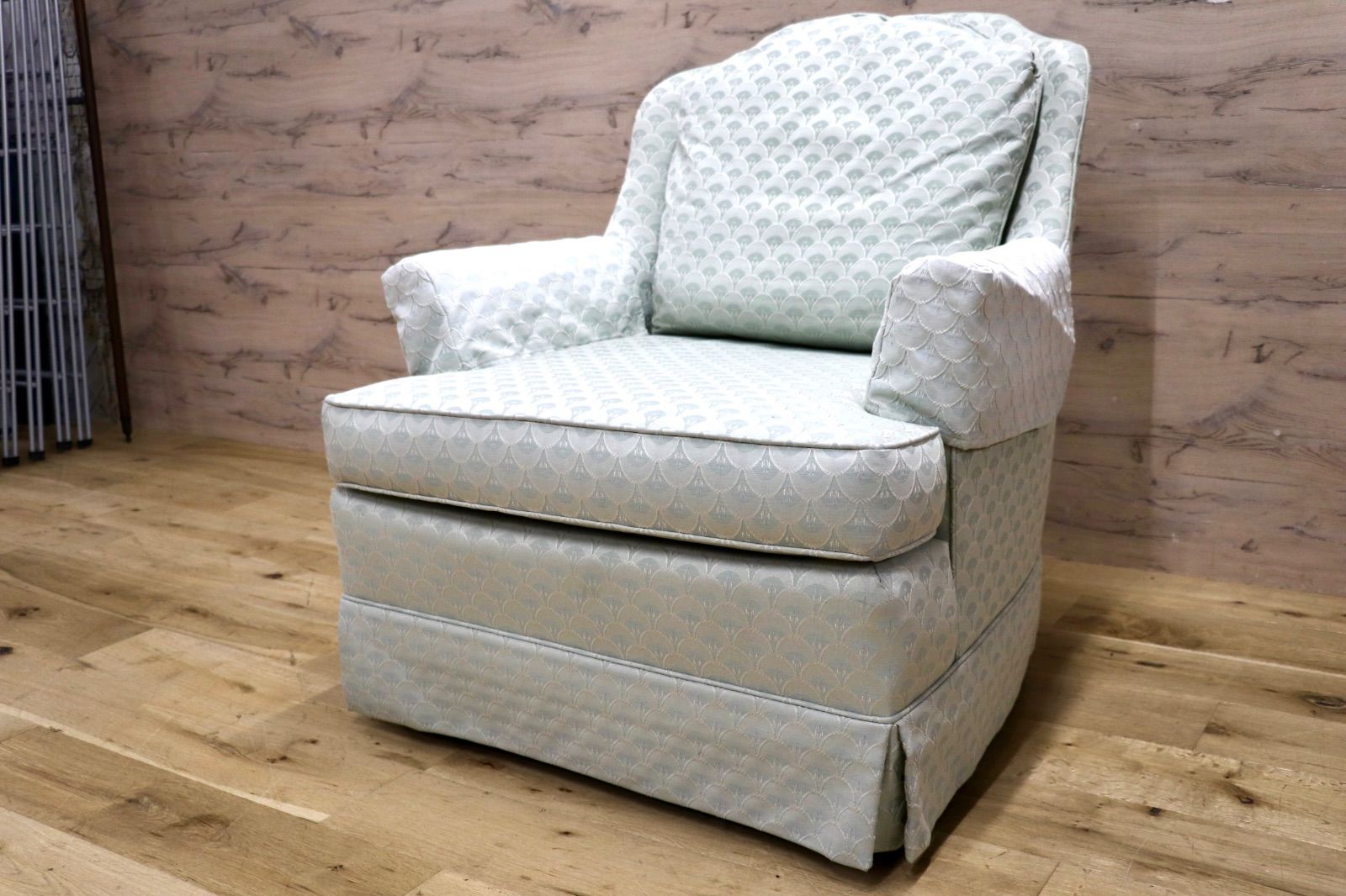 GMJH239B○Disque Furniture Corporation / ディスクファニチャーコーポレーション シングルソファ ファブリック クラシック エレガント