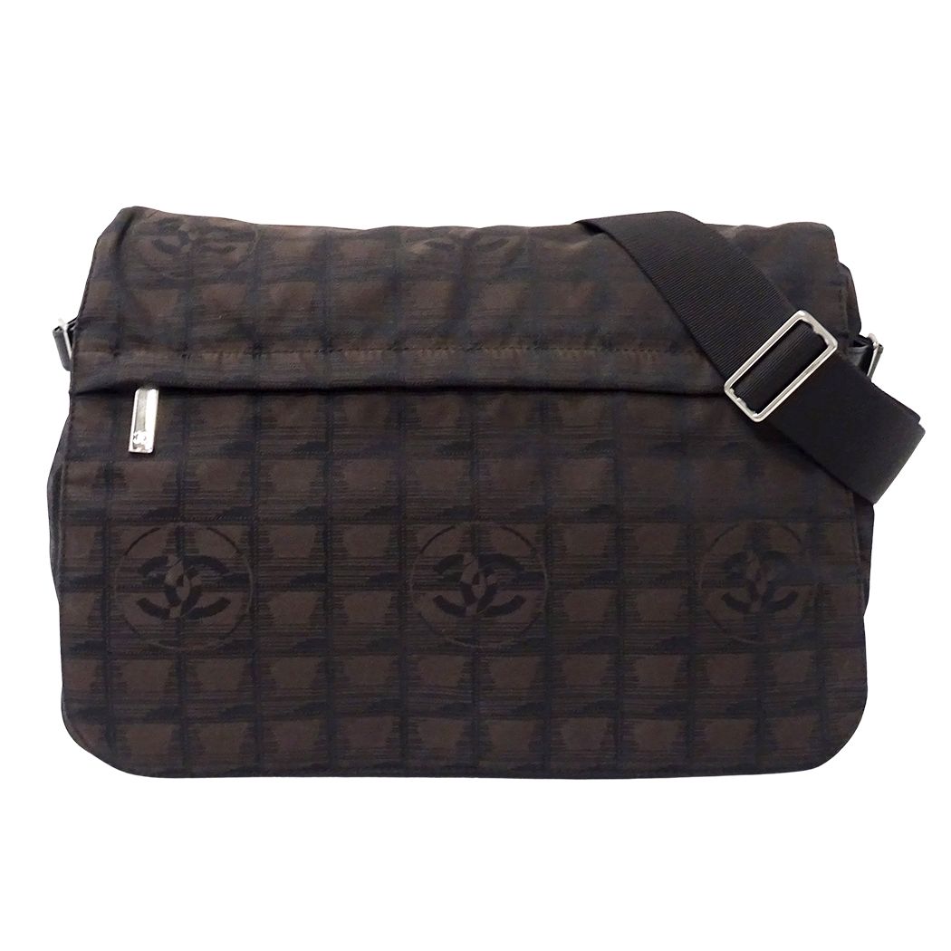 シャネル CHANEL バッグ ニュートラベル レディース ブランド ショルダーバッグ ナイロン ブラウン シルバー金具 メッセンジャーバッグ おしゃれ 【中古】