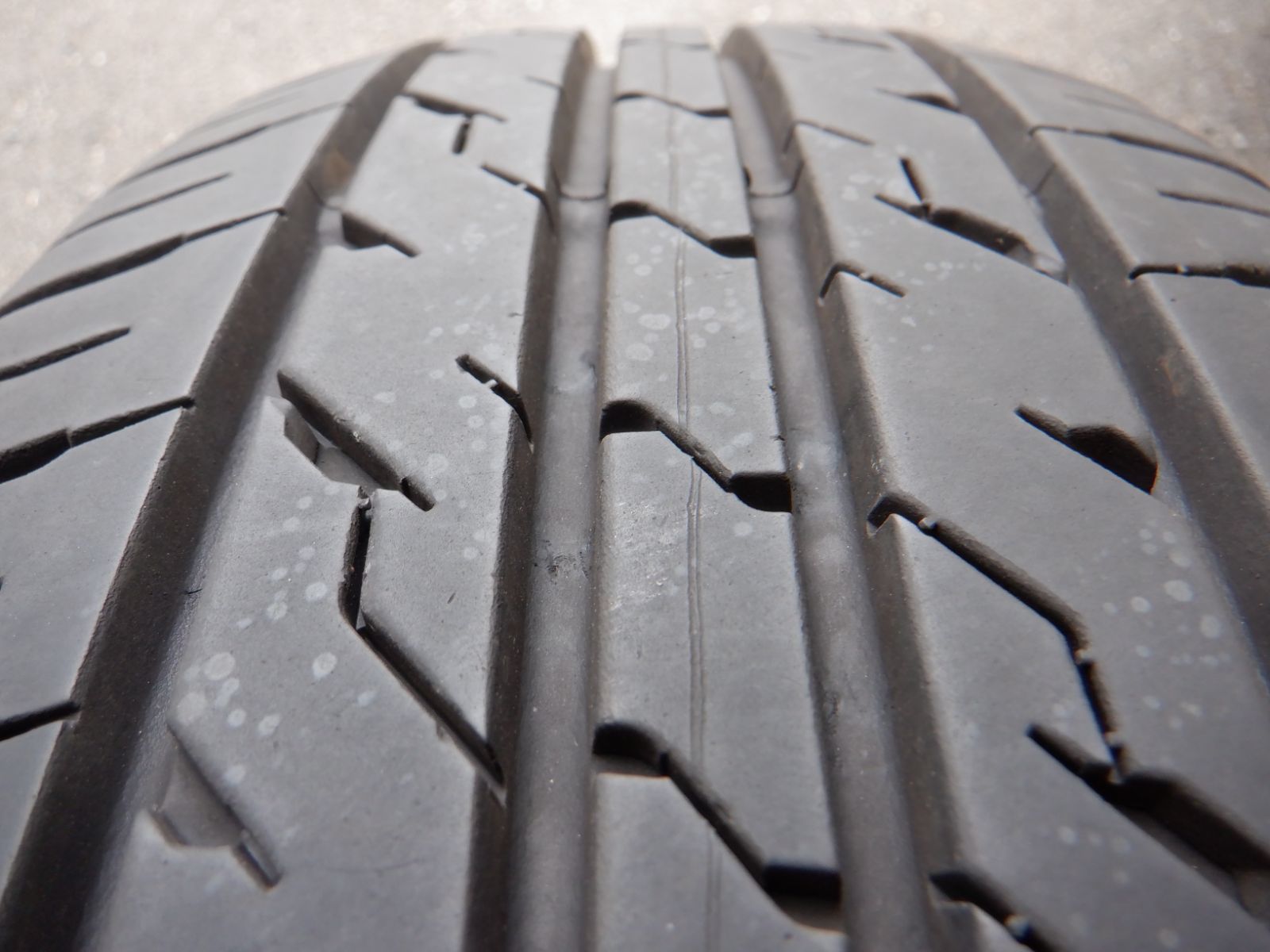中古バリ山 185/60R15 エコファイン（住友ゴム製） 2023年製 1本