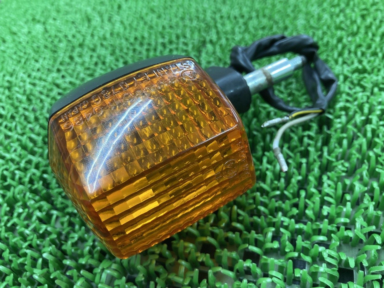 ZRX400 リアウインカー 片側 0780 カワサキ 純正 中古 ZR400E 割れ欠け