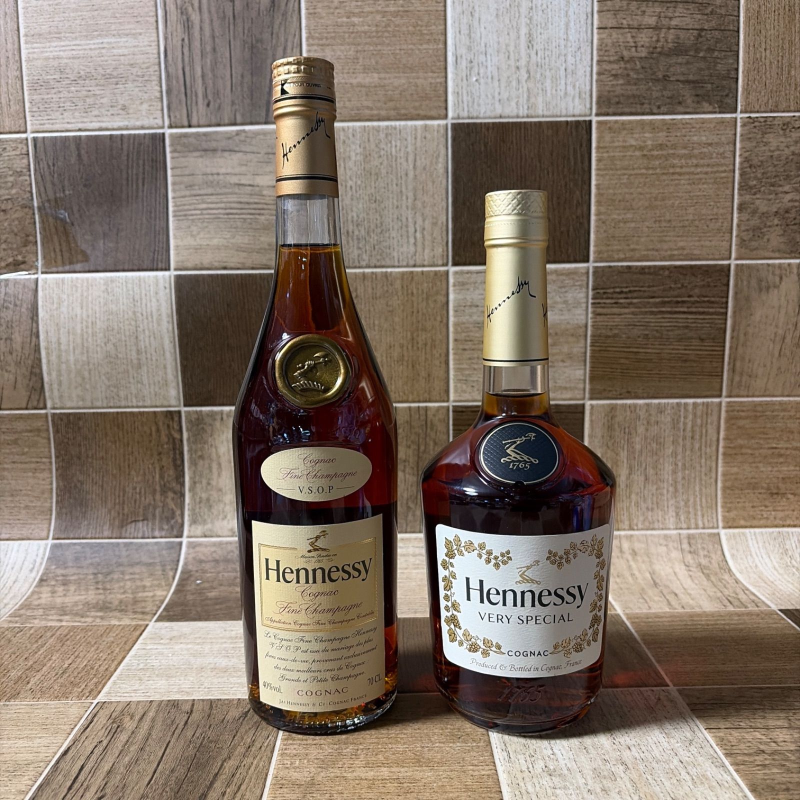 Hennessy V.S.O.P 700ml　箱入り未開栓 未開栓 ヘネシー VSOP 2本 700ml ブランデー - メルカリ