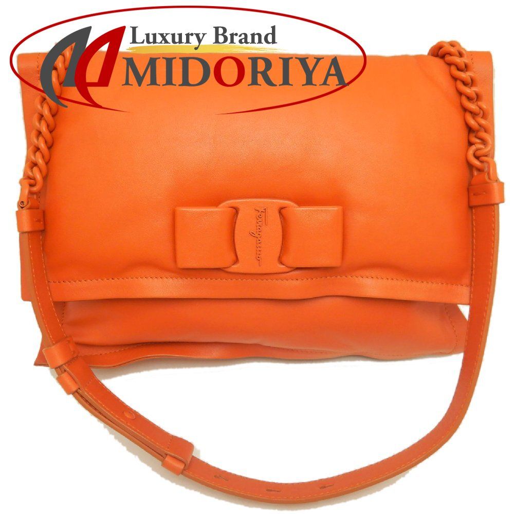 Salvatore Ferragamo サルヴァトーレフェラガモ VIVA BOW チェーンショルダー GG-211287 ショルダーバッグ レザー オレンジ レディース /254054【中古】