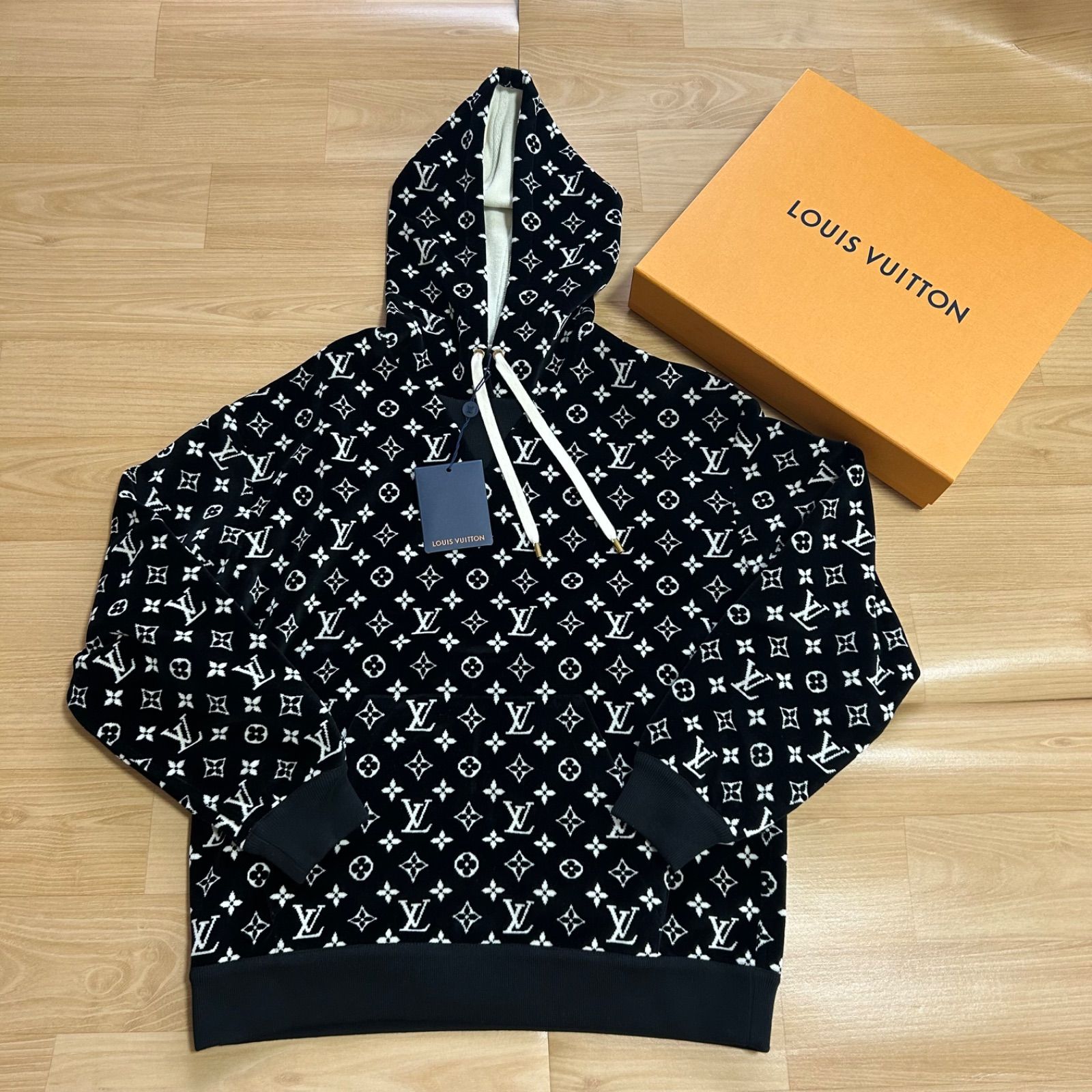 【未使用級】ルイヴィトン LOUIS VUITTON モノグラム フードパーカー 黒ベロア フーディ タウアリング サイズS