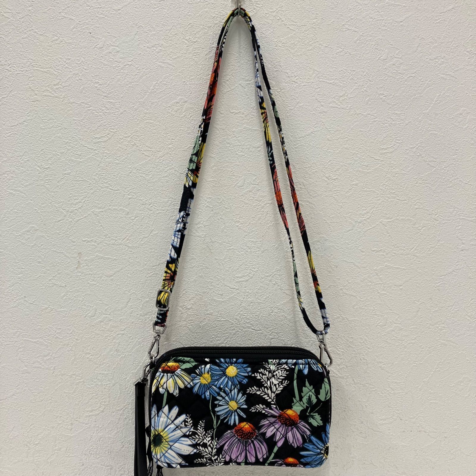 5885 【美品】 Vera Bradly ヴェラブラッドリー ショルダーバッグ お 