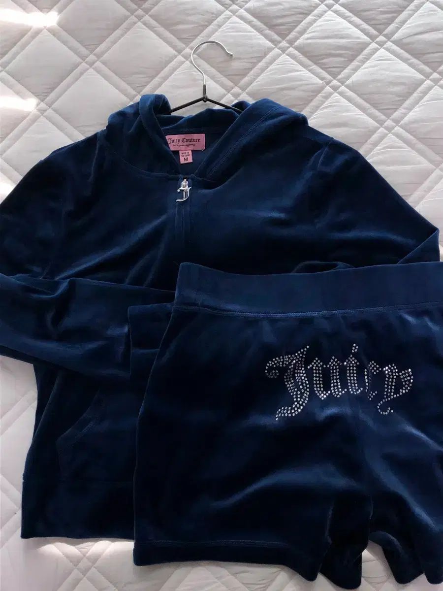 juicy Couture 쥬시꾸띄르 ツアーベルベット ハーフパンツ セットアップ ギャル