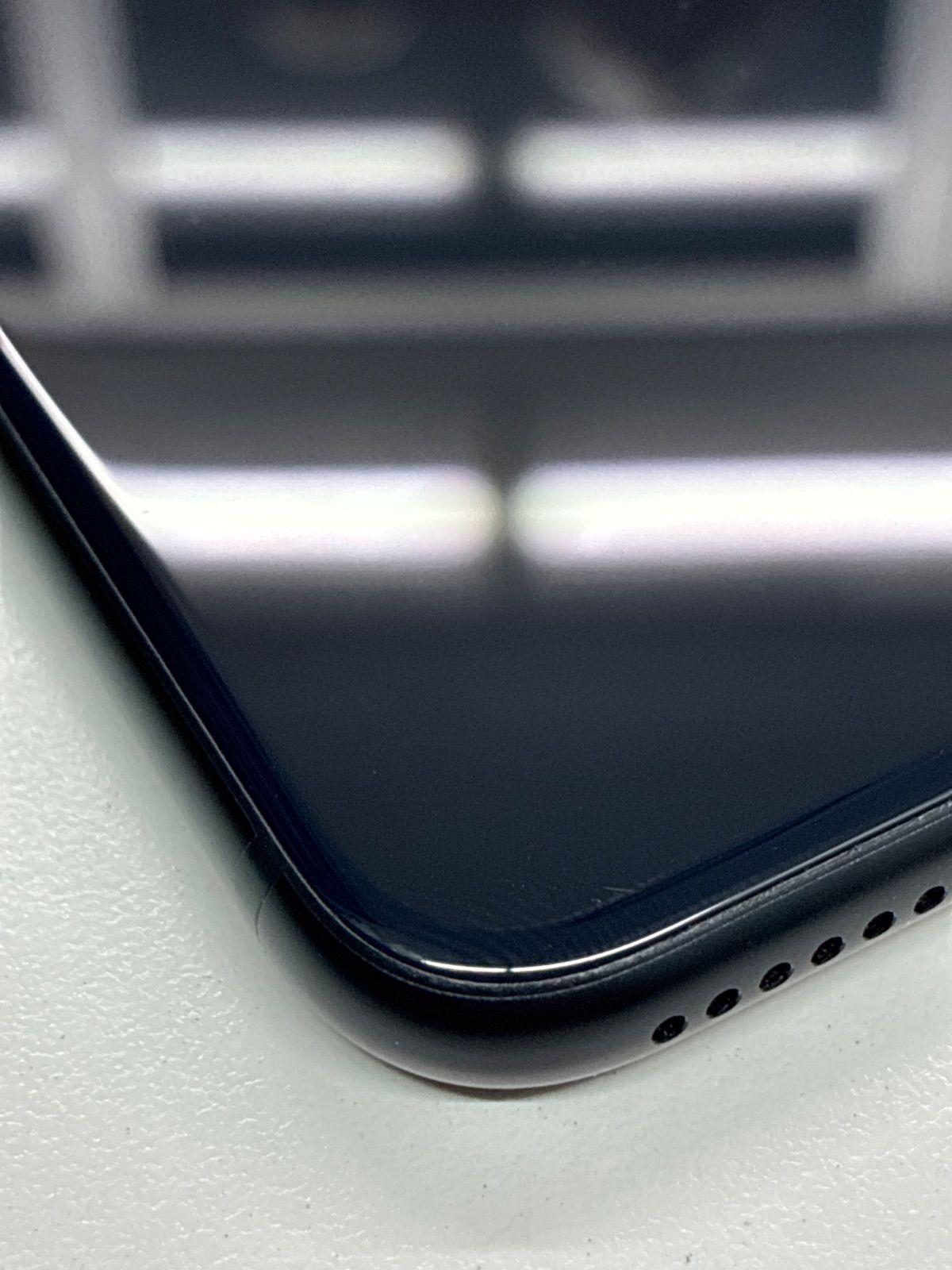 Apple • 目立った汚れ傷なし iPhone (Apple) 目立った傷なし - メルカリ
