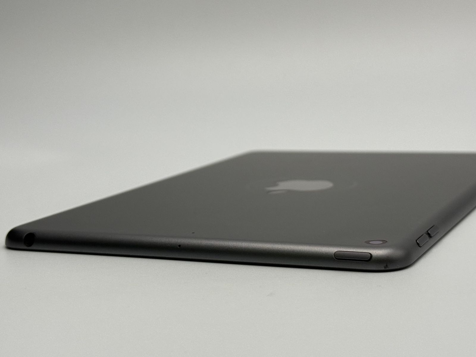 iPad mini 5 64GB スペースグレイ(中古C) 88% - メルカリ