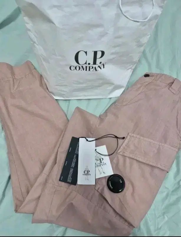C.P. COMPANY シーピーカンパニー カーゴ 夏 ズボン ほぼ新品