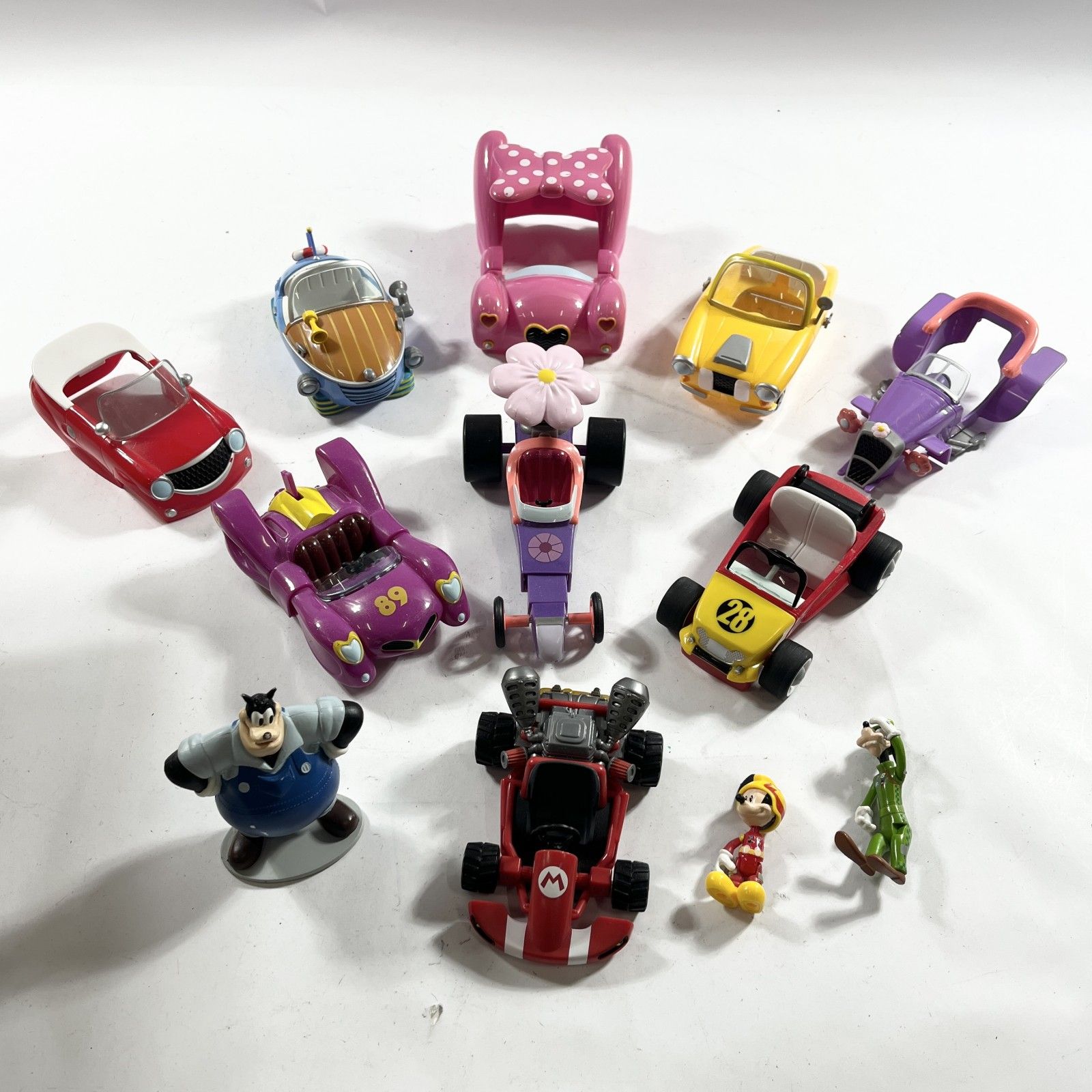 ★ Disney ディズニー レースカー マリオカート トランスフォーム 計12点 まとめ商品 乗り物 車 おもちゃ ミッキー グーフィー ピート 現状品 7,128円