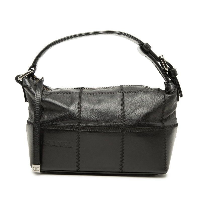 シャネル チョコバー ハンドバッグ ワンショルダーバッグ ロゴ ブラック キャビアスキン レディース CHANEL【1-0276944】