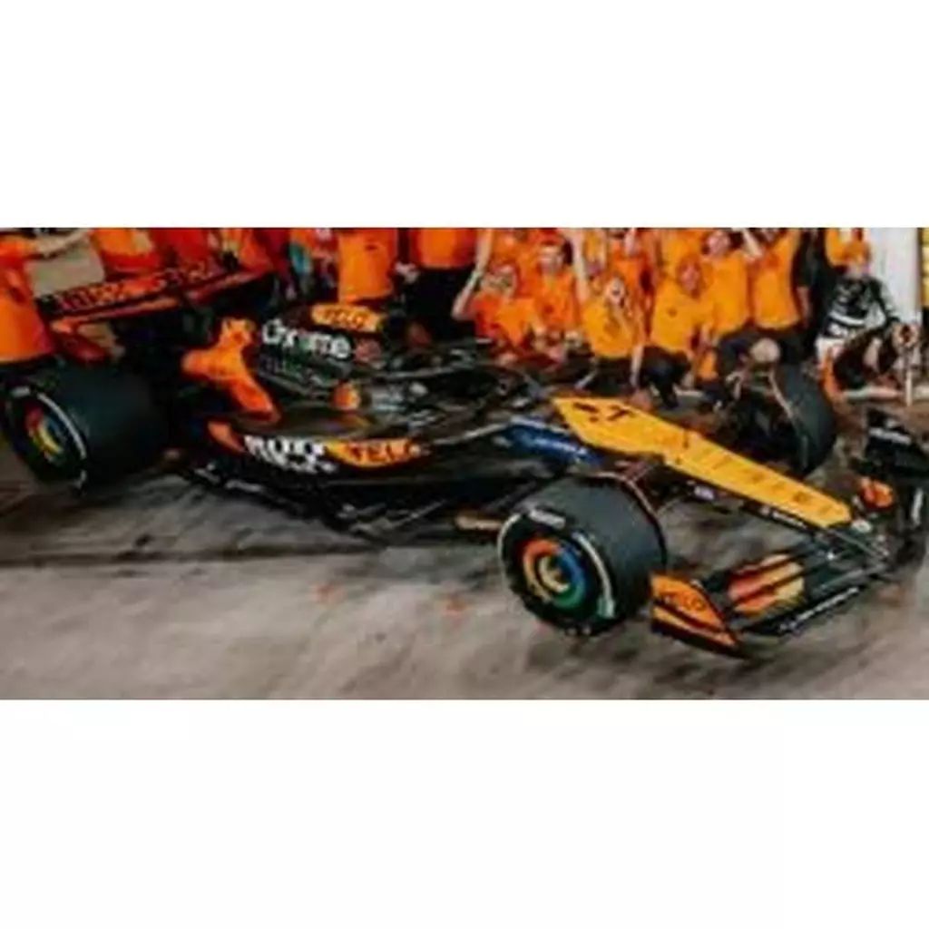 【中古】ミニカー 1/43 McLaren MCL38 #4 ＆ #81 Constructor Champion 2024 Lando Norris ＆ Oscar Piastri 2 cars set [S9571]